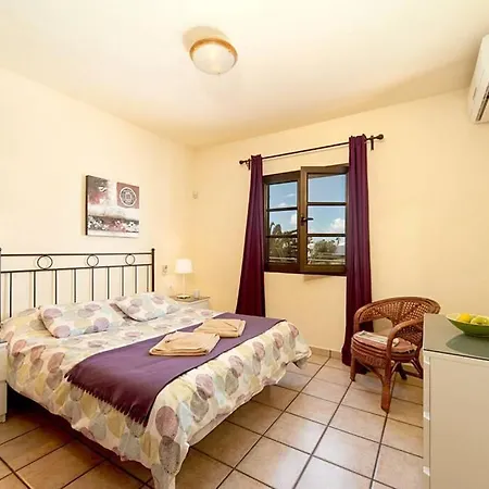 Casa Luisa, Charming 3 Bed In Matagorda Villa Puerto del Carmen (Lanzarote)